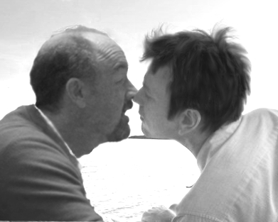 Louis CK and Ewan McGregor, Kiss
